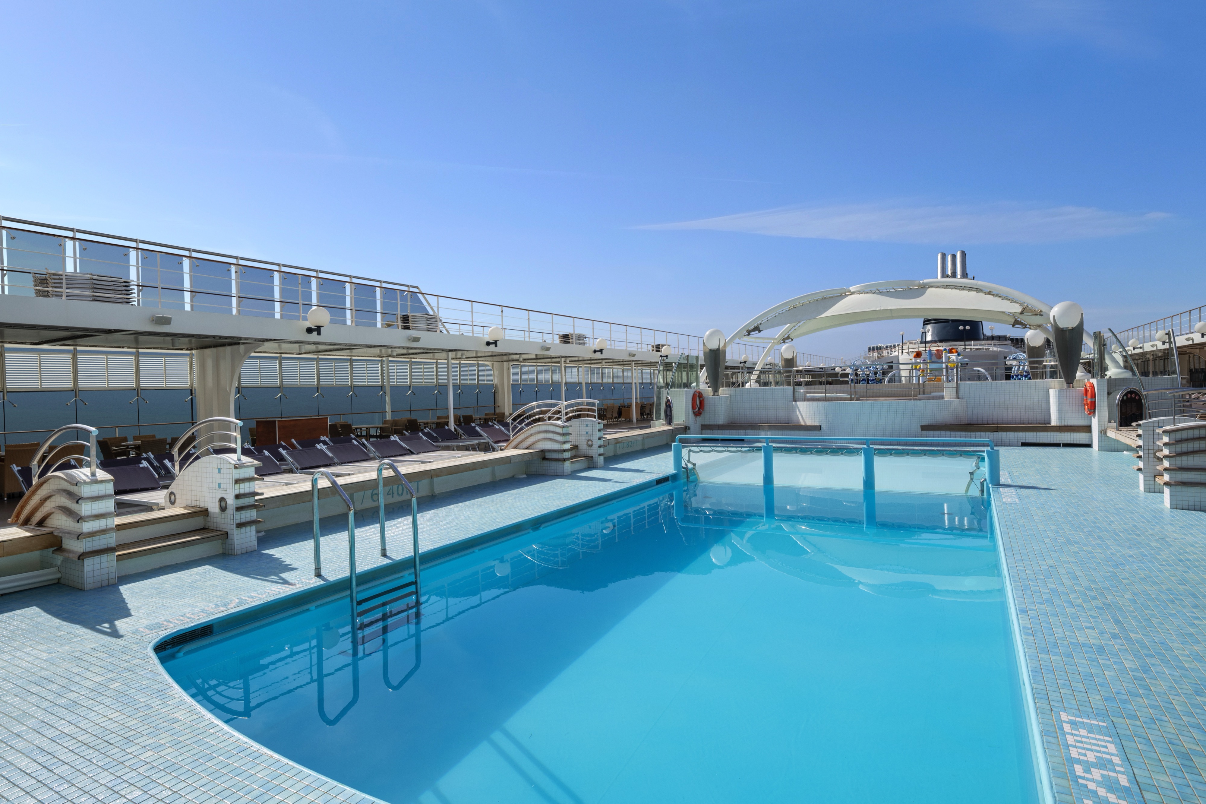 MSC Lirica - Swimming Pools